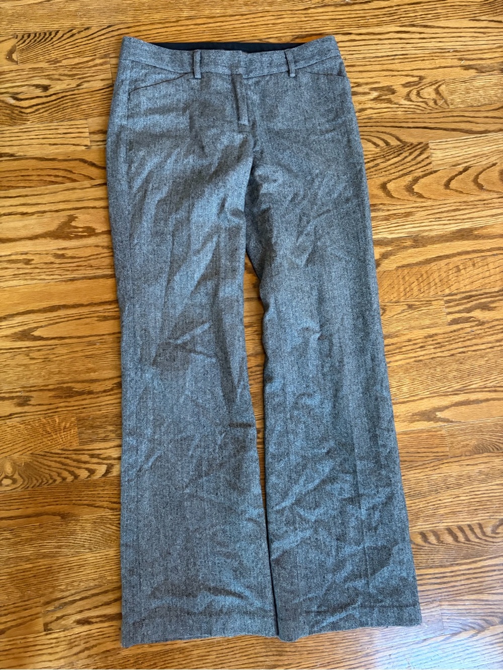 Express Wool Low rise gray herringbone fully lined pants. Size 4.